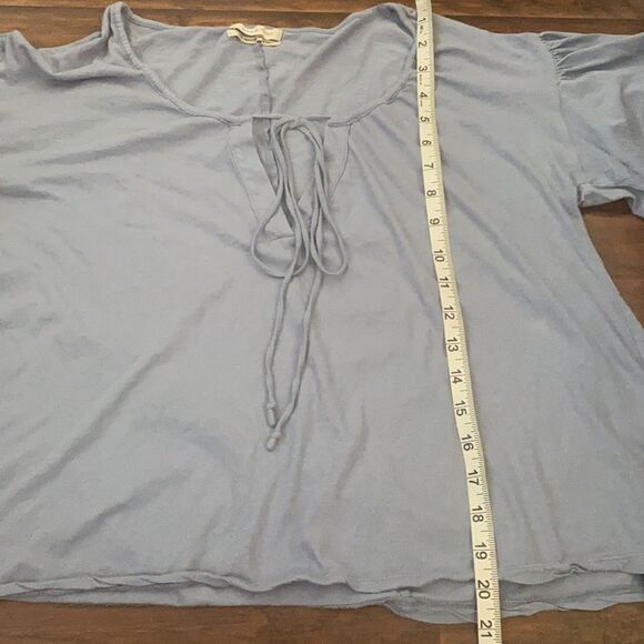 Urban Outfitters Boho Blue Belle Peasant Crochet Sleeve Top Contemporary Casual - Picture 10 of 14